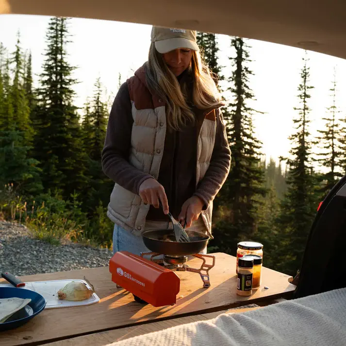 selkirk-270-stove-cook.webp