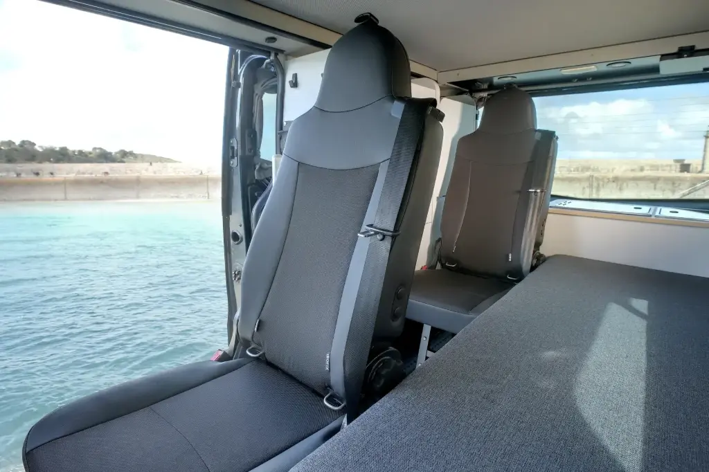 1 zetel Isofix.